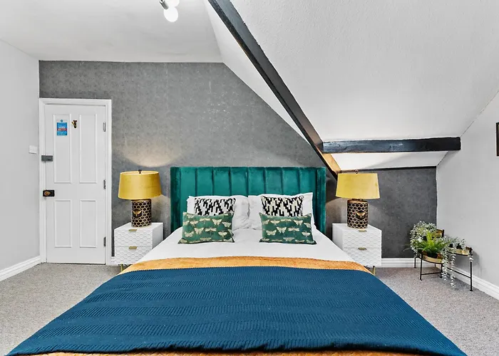 Georgian Gem Of Robin Hoods Bay - Hot-Tub - Pets