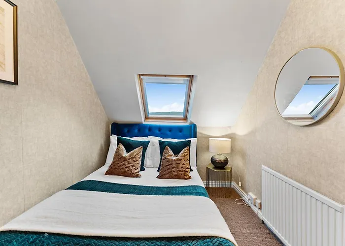 Georgian Gem Of Robin Hoods Bay - Hot-Tub - Pets