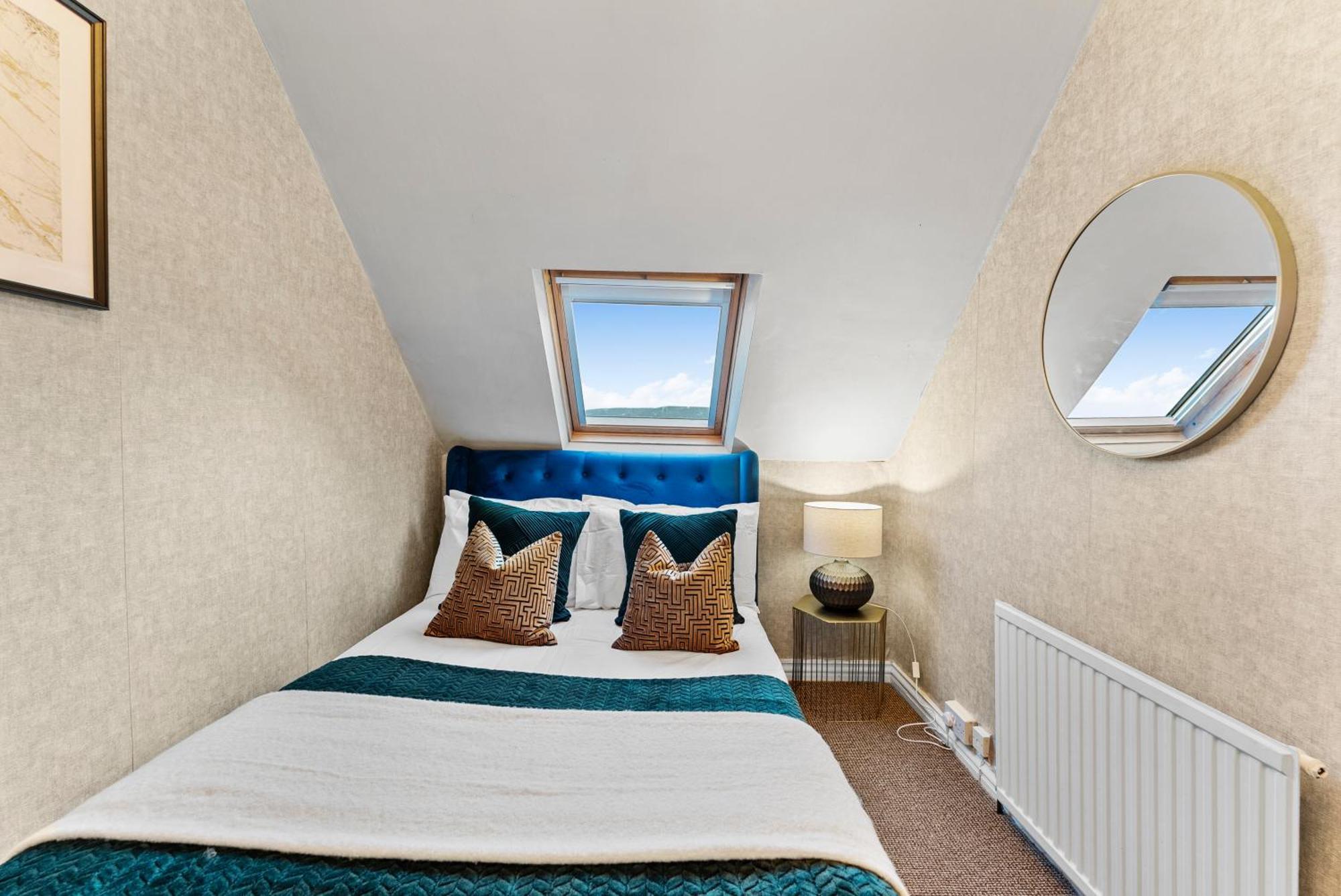 Georgian Gem Of Robin Hoods Bay - Hot-tub - Pets * Robin Hood's Bay