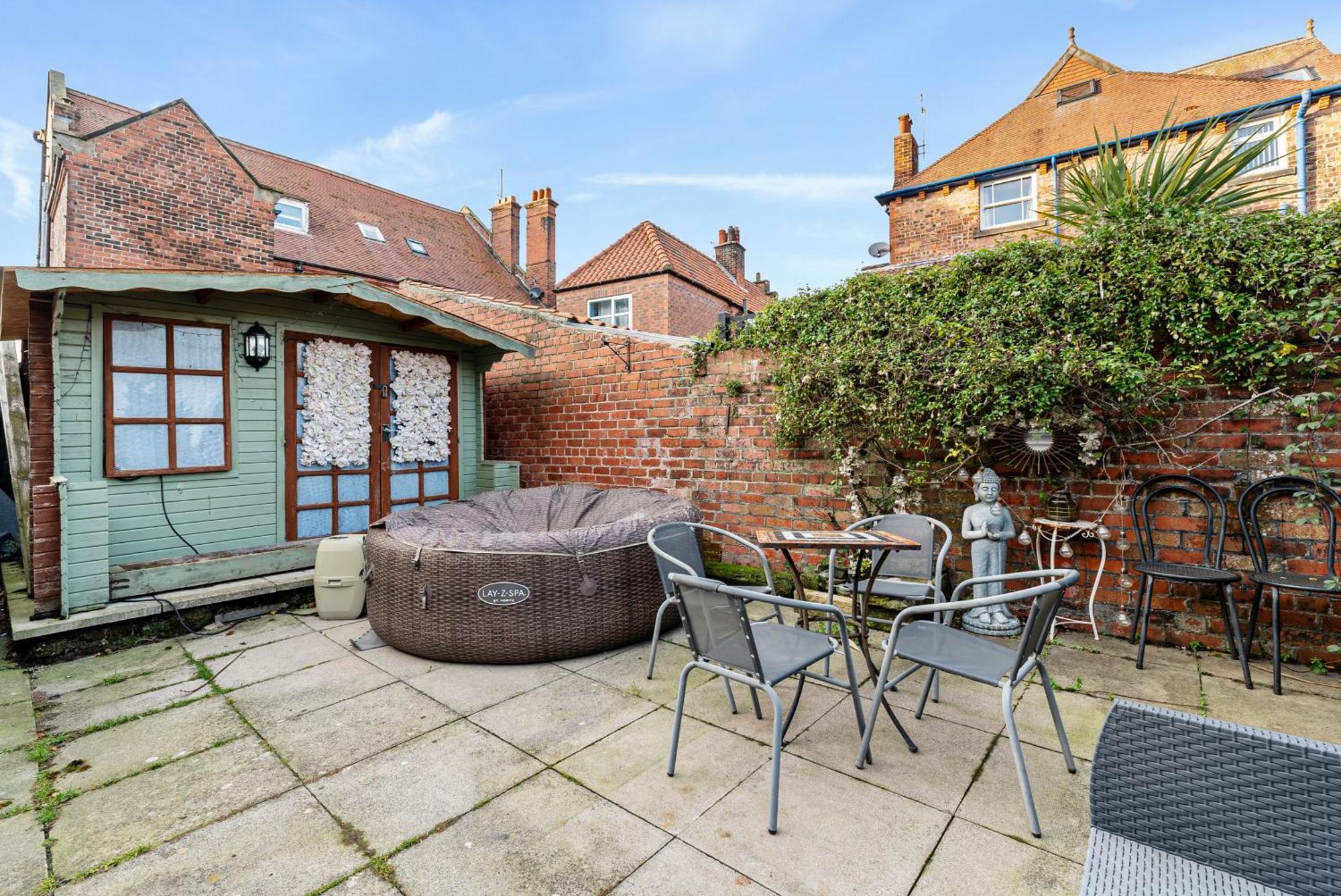 Holiday home Georgian Gem Of Robin Hoods Bay - Hot-tub - Pets Robin Hood's Bay