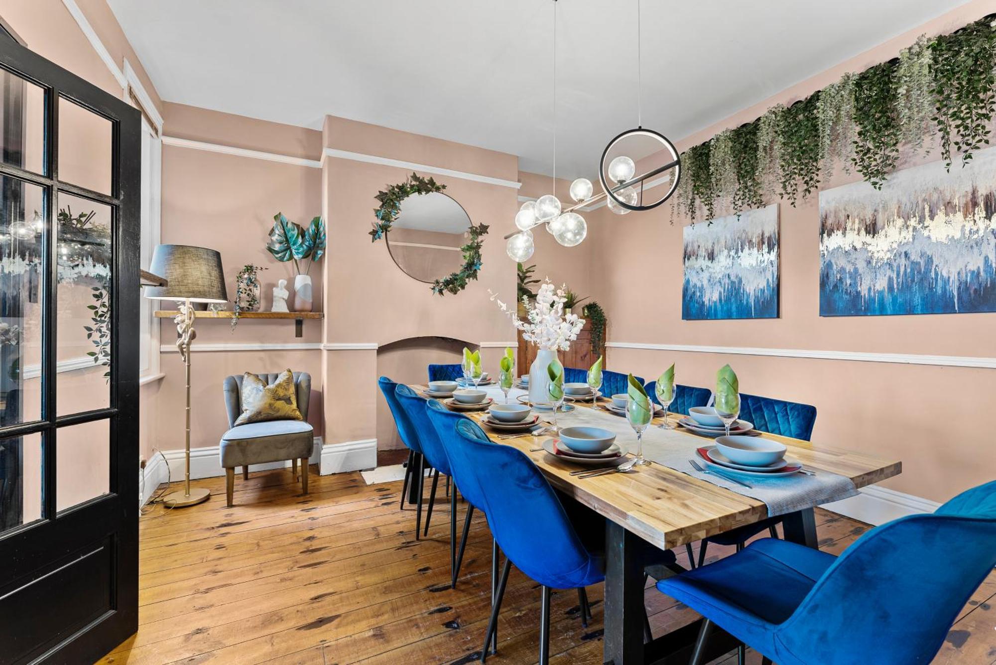 Georgian Gem Of Robin Hoods Bay - Hot-tub - Pets Holiday home